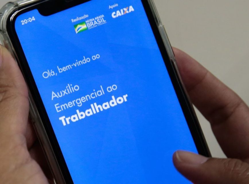 App do auxílio emergencial passa a recusar mais de um cadastro por celular