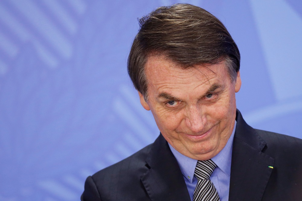 Bolsonaro diz que Mandetta vai matar brasileiros de fome