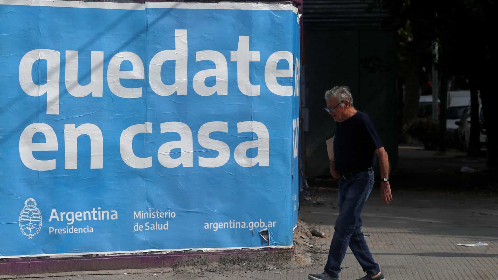 Governo argentino proíbe demissões durante 60 dias