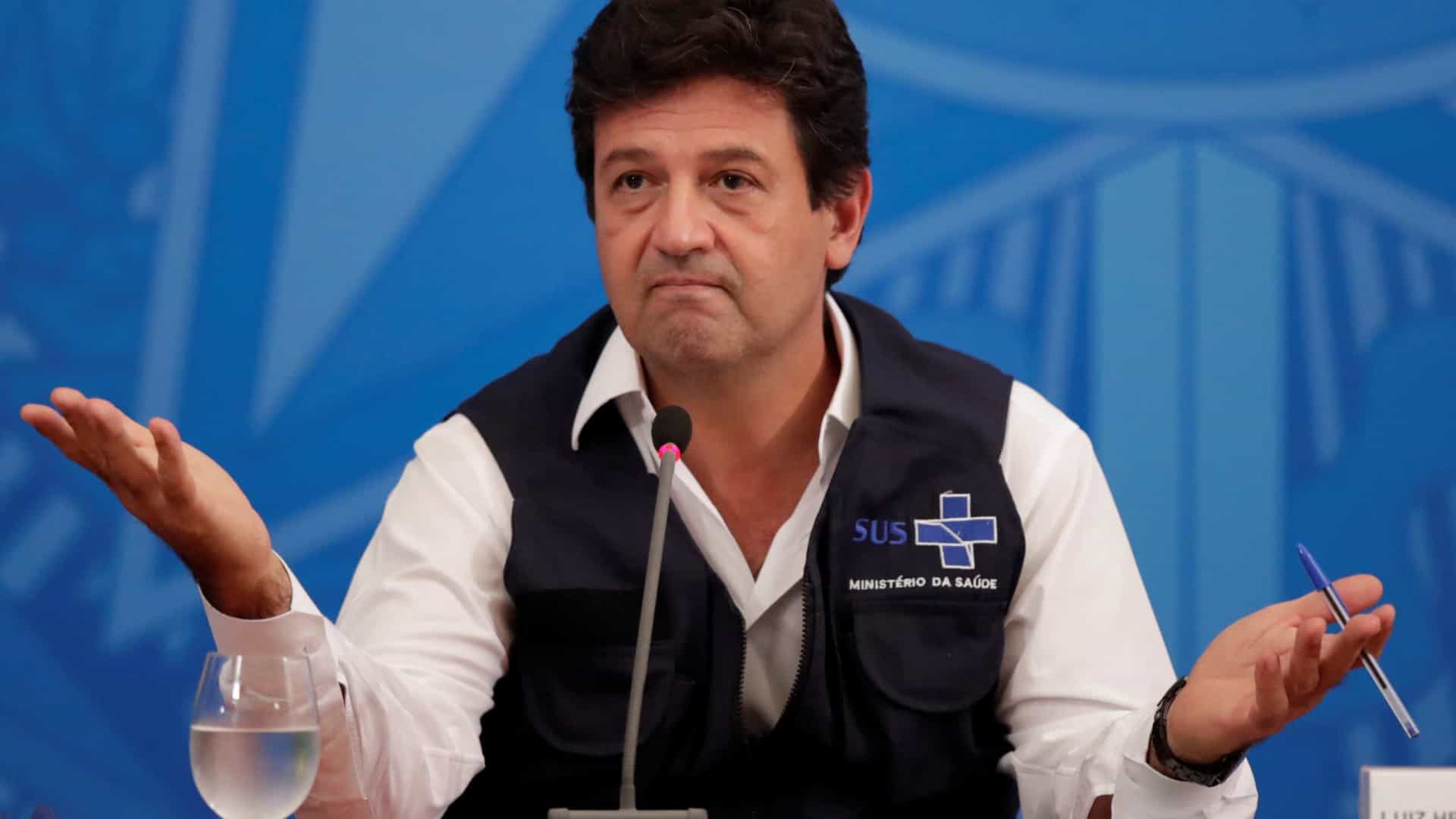 OMS agradece o trabalho de Mandeta e lamenta sua saída