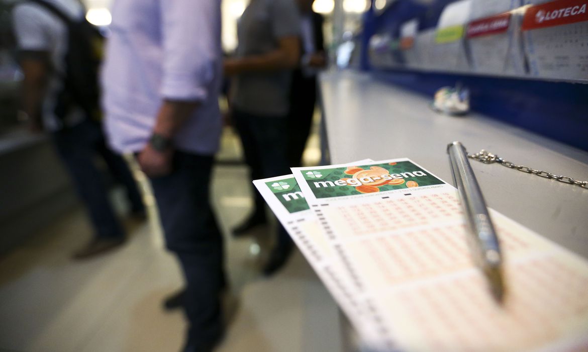 Mega-Sena pode pagar R$ 80 milhões neste sábado