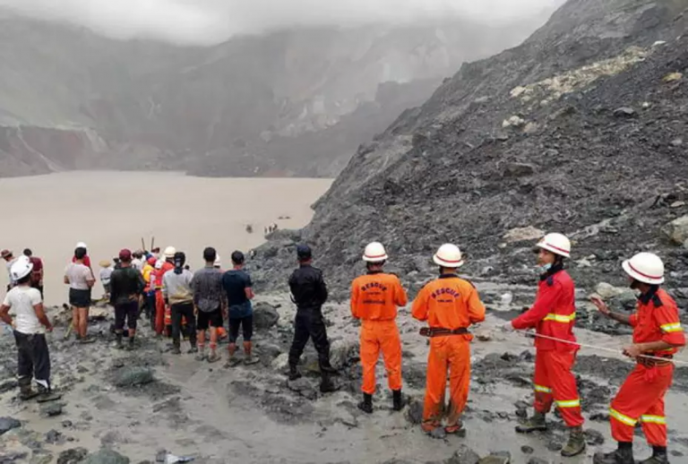 Vídeo mostra deslizamento de terra e rompimento de barragem em mineração. Há, pelo menos, 126 mortos