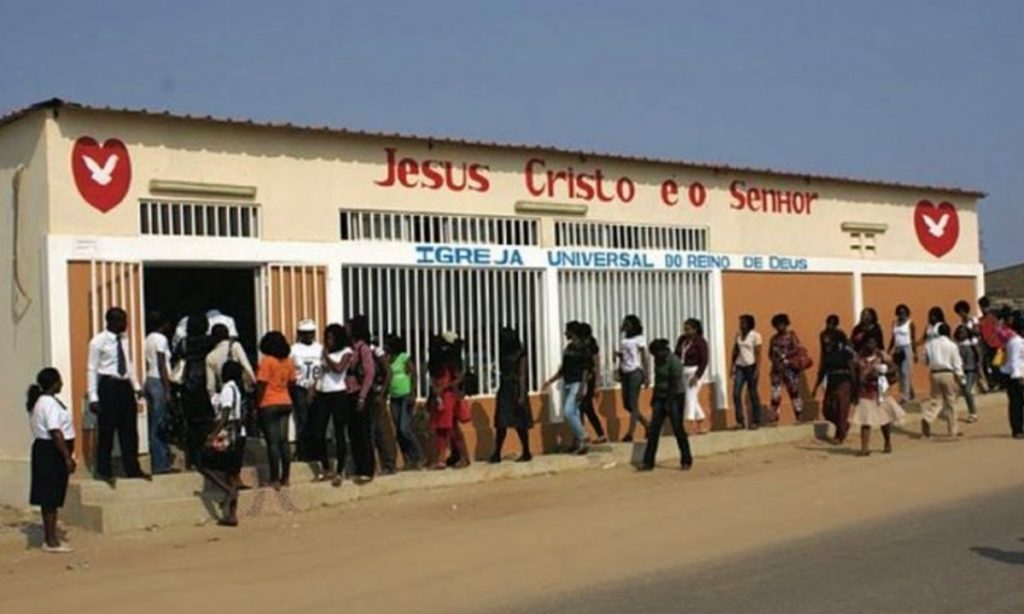 Justiça angolana manda fechar todos os templos da Universal