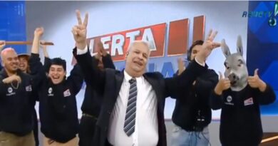 Com salário de R$ 500 mil por mês Sikêra Jr dá duro golpe na Rede TV Com salário de R$ 500 mil por mês Sikêra Jr dá duro golpe na Rede TV