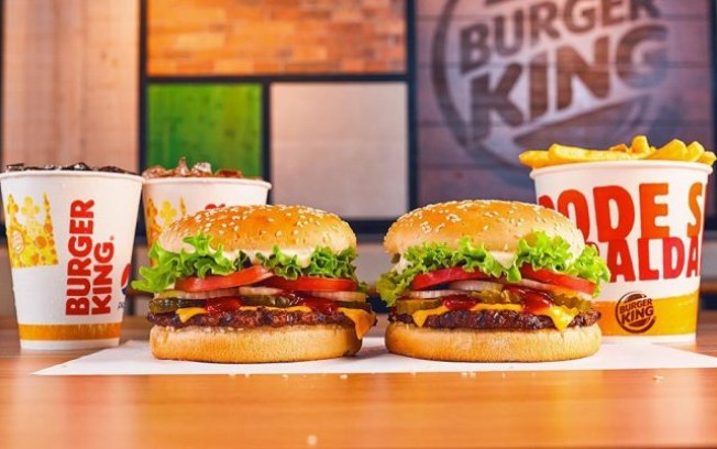 Burger King dará sanduíche a cliente que for ‘voando’ de vassoura no Halloween