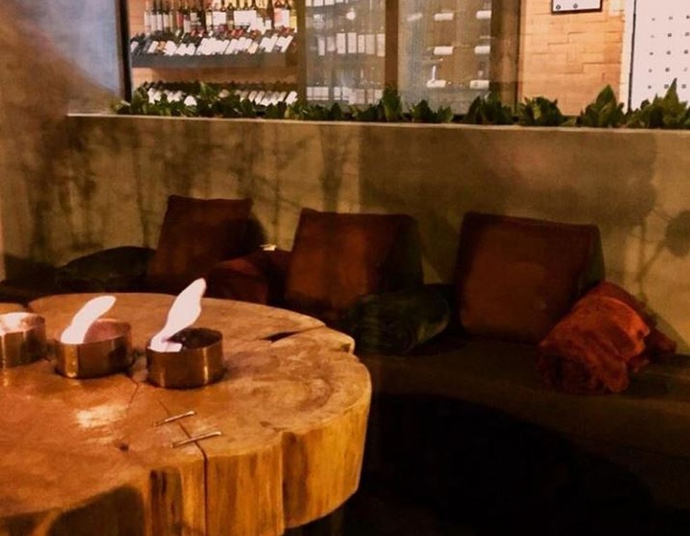 Jovem morre após ter 70% do corpo queimado em acidente com lareira em bar. Confira!