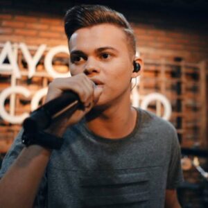 Lembra do Menino de Rua, de Pepe Moreno? Veja como ela está hoje e se surpreenda  Lembra do Menino de Rua, de Pepe Moreno?