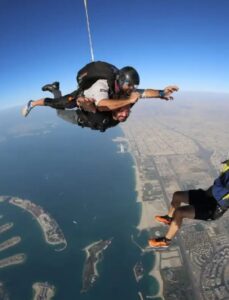 Vídeo: Cantora Maiara da dupla Maiara e Maraísa, é pedida em casamento de forma surpreendente 