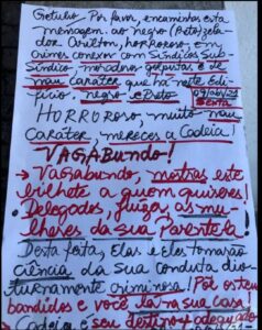 Mulher que foi presa por racismo volta a atacar vizinhos; 'Negra porca'