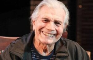 Urgente! Ator Tarcísio Meira é entubado às pressas e TRISTE notícia é dada: