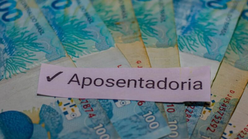 Aposentou há menos de 10 anos? Veja como AUMENTAR benefício