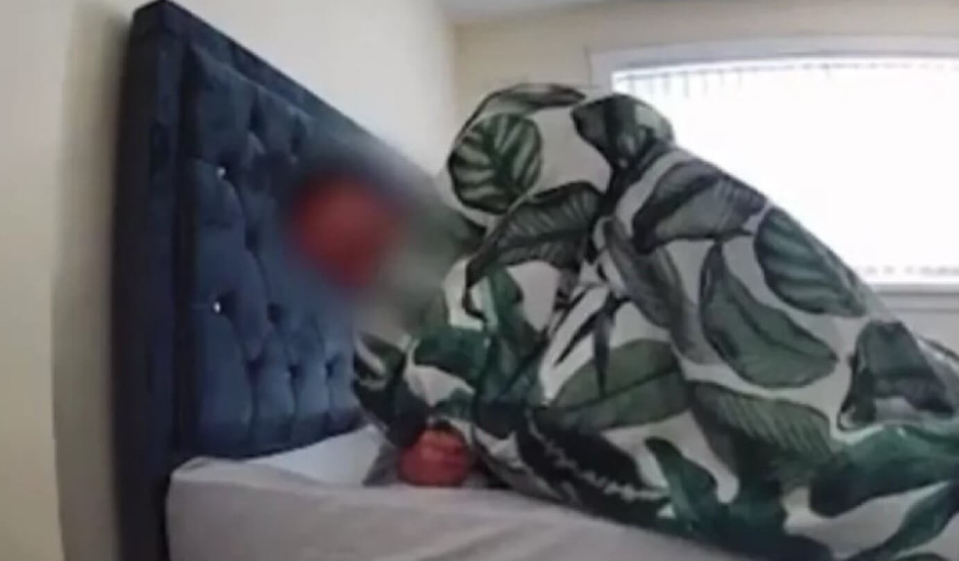 Caitlin Sullivan, uma jovem escocesa de 22 anos, serve como um lembrete vívido após encontrar homem dormindo em sua cama. FOTO: internet