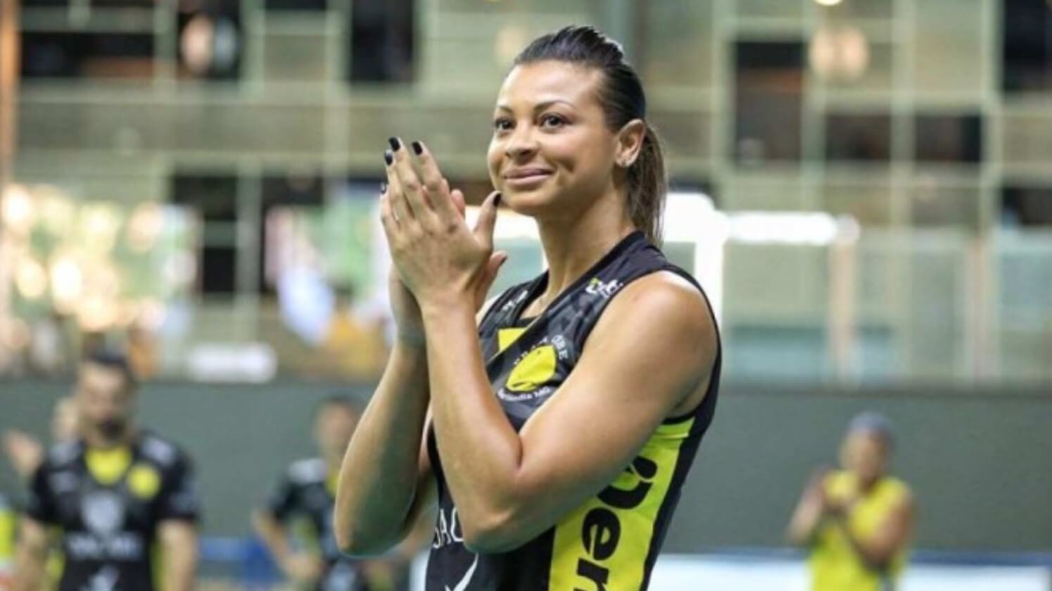 A trágica morte de Walewska Oliveira continua a ecoar na mente daqueles que a conheciam e admiravam sua carreira como ex-jogadora de vôlei. FOTO: internet